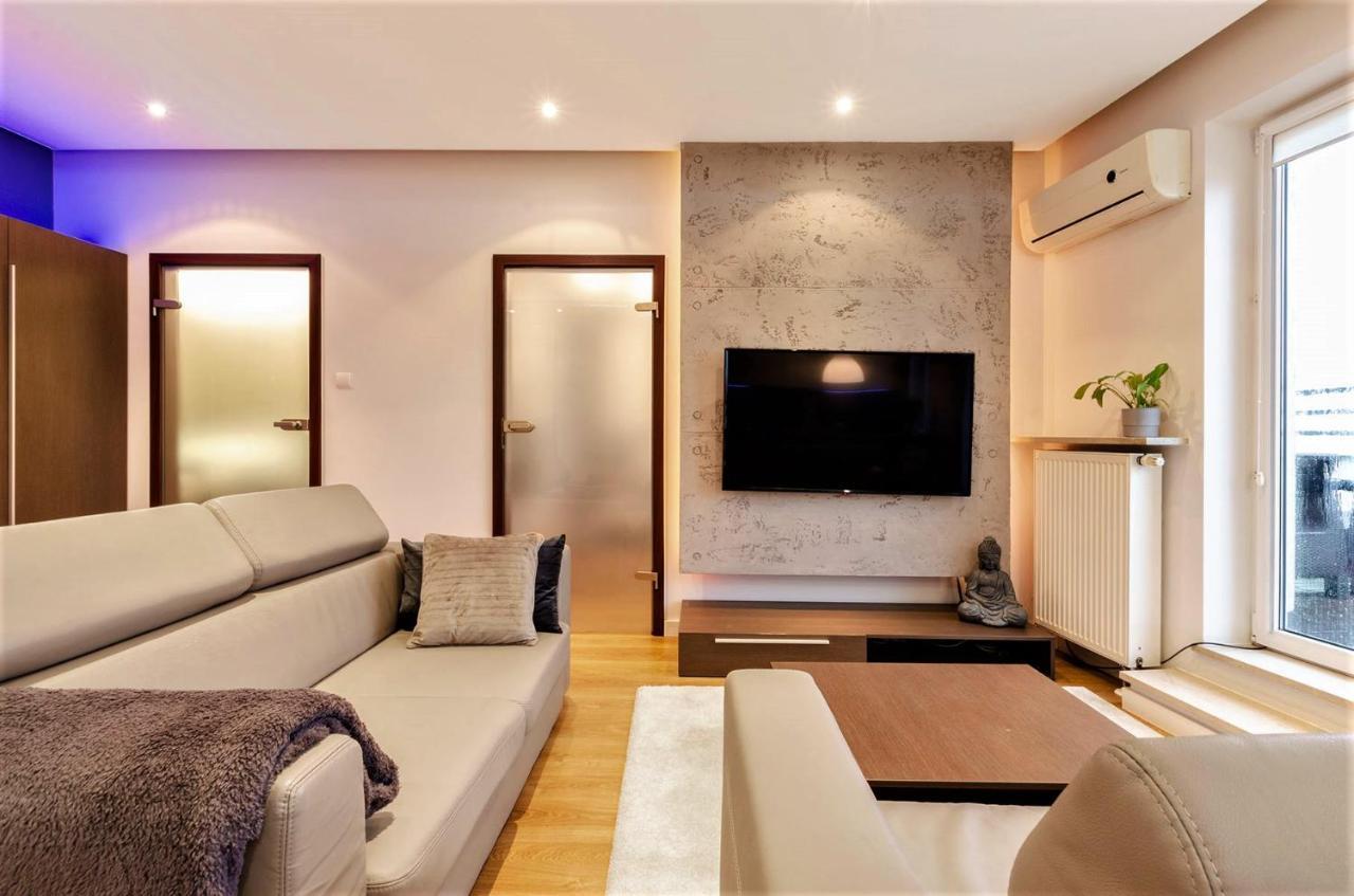 Lupoapartments Krolewska Penthouse Mandoria Parking Dostep Na Kod Łódź Kültér fotó